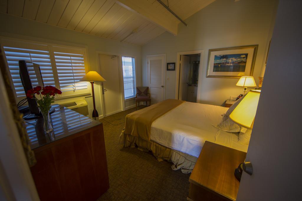 Rhumcay Beach Resort And Grille Fort Pierce Exterior foto