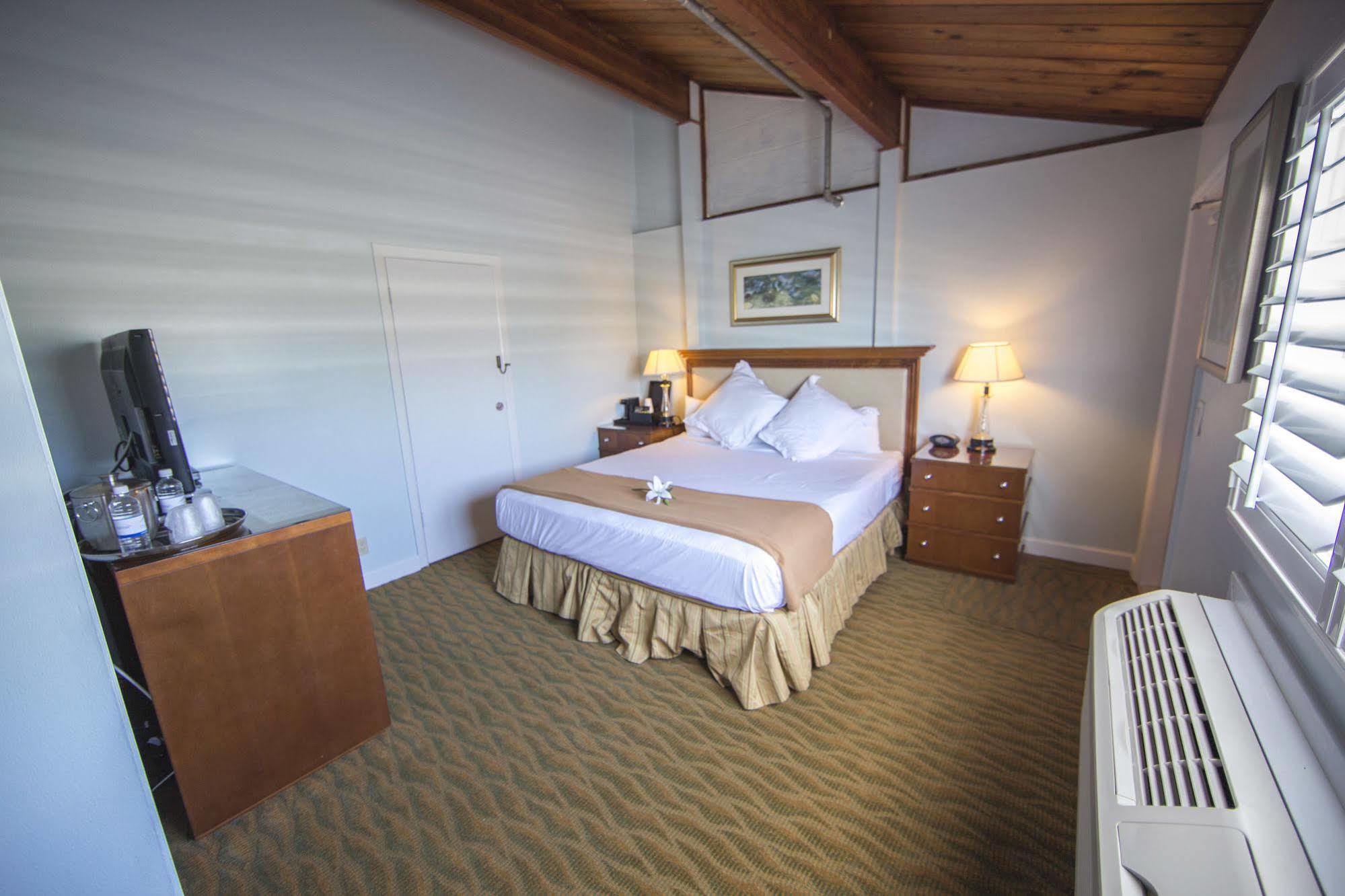 Rhumcay Beach Resort And Grille Fort Pierce Exterior foto