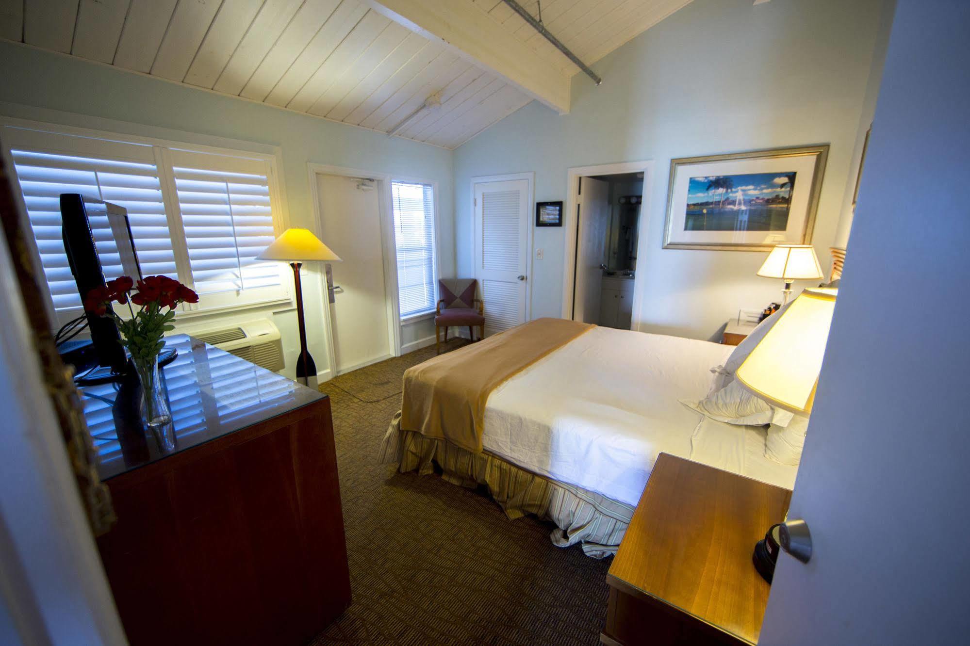 Rhumcay Beach Resort And Grille Fort Pierce Exterior foto